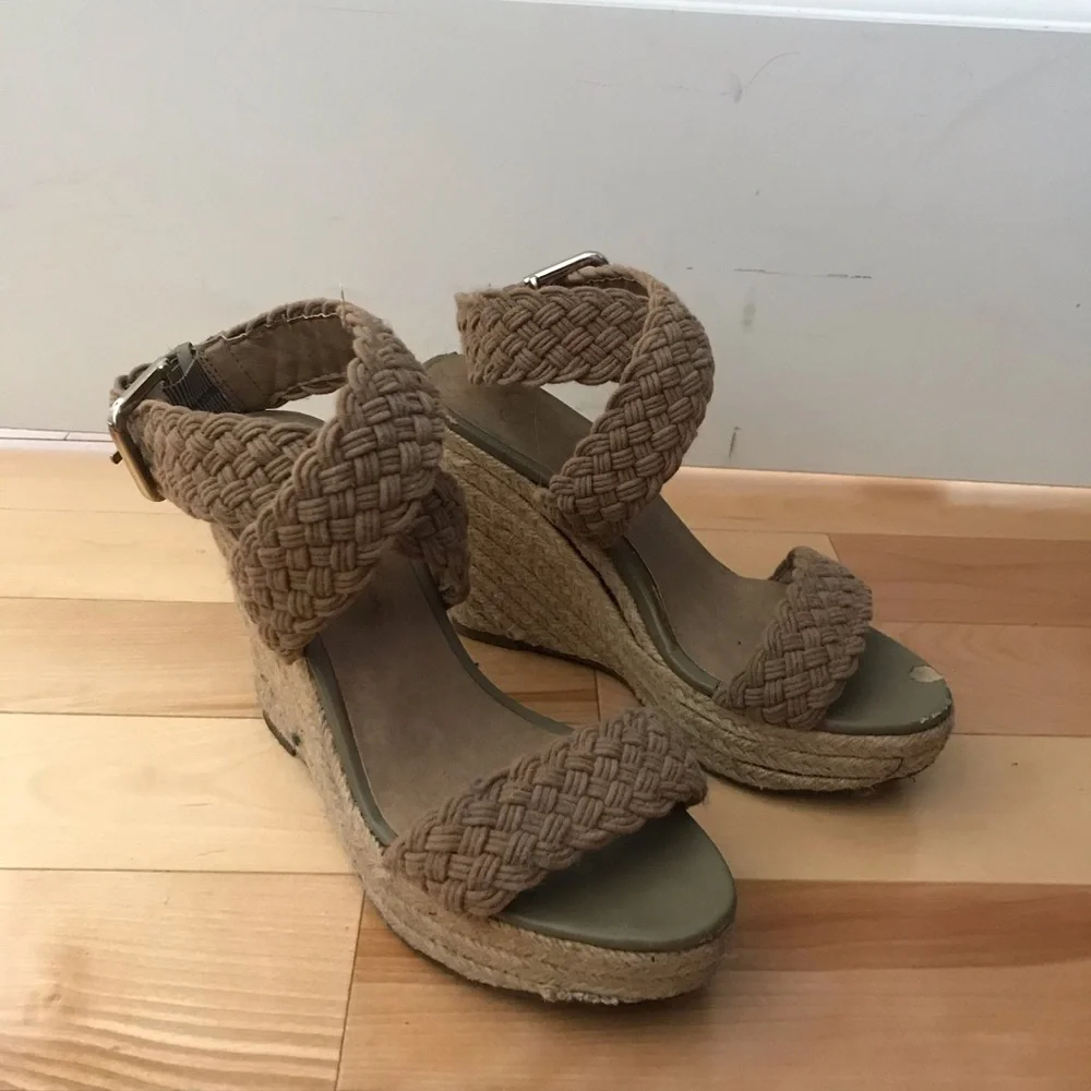 Wedges - Picture 3 of 4